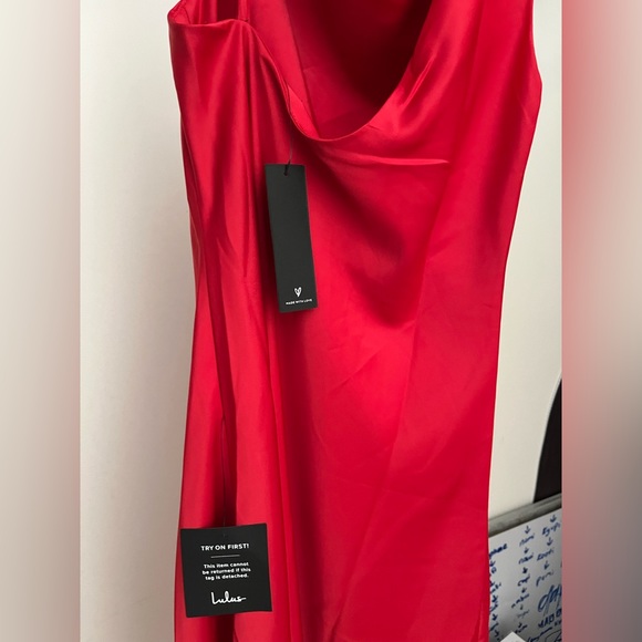 Red Lulu’s MIDI dress - Picture 4 of 4